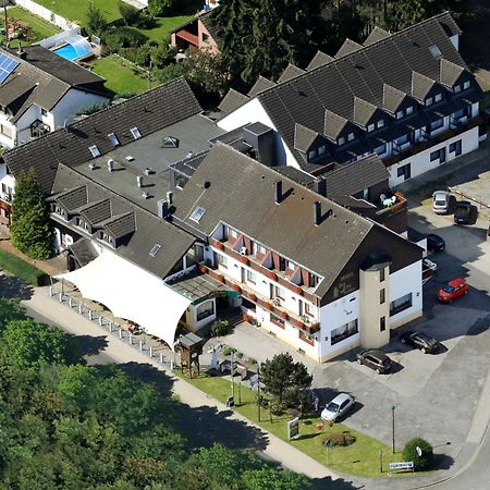 Land-Gut-Hotel Zum Alten Forsthaus - Aufladestation Fuer Elektroautos Hurtgenwald Exterior photo